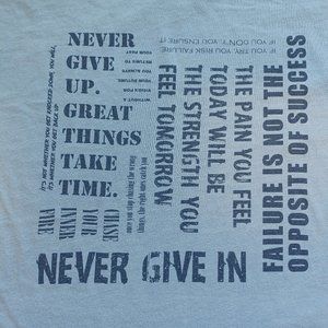 Solaris Men’s Size XL T-Shirt Encouraging words on the front Short sleeve